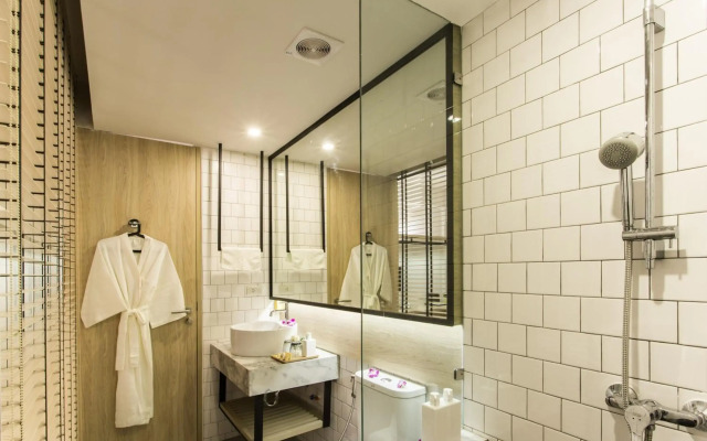 Snoozz Hotel - Hostel