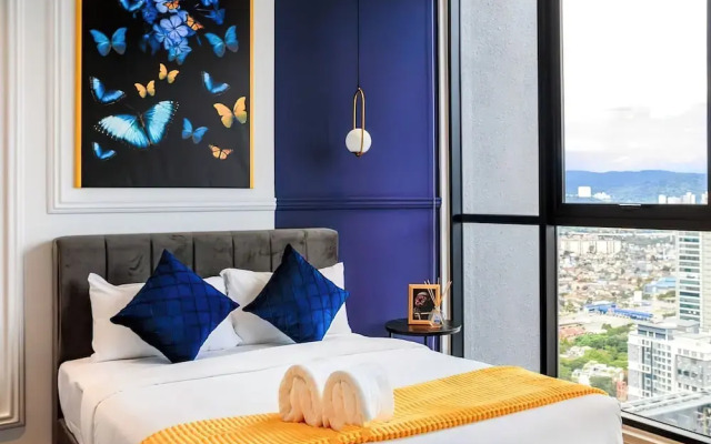 Scarletz Suites KLCC by Emily in Town