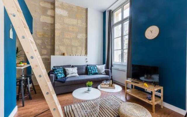 Superb Renovated Studio in the City Center