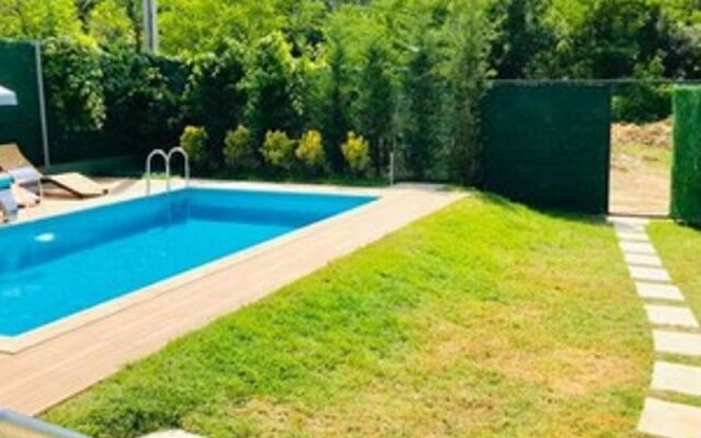 Sapanca 4 Mevsim Dağ Evi