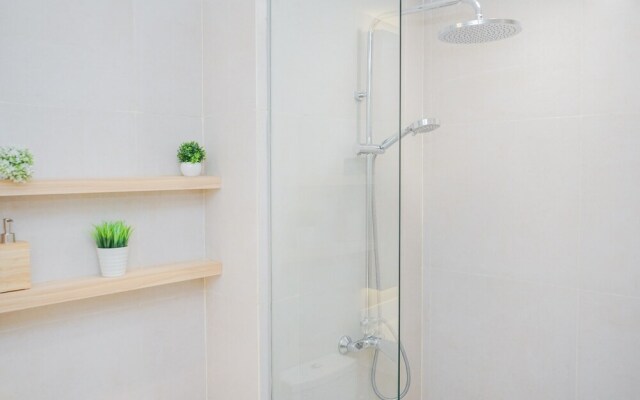 Comfy and Cozy Stay 1BR at Skandinavia Apartment
