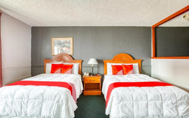 OYO Townhouse Tulsa Woodland Hills