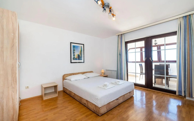 Villa Omra
