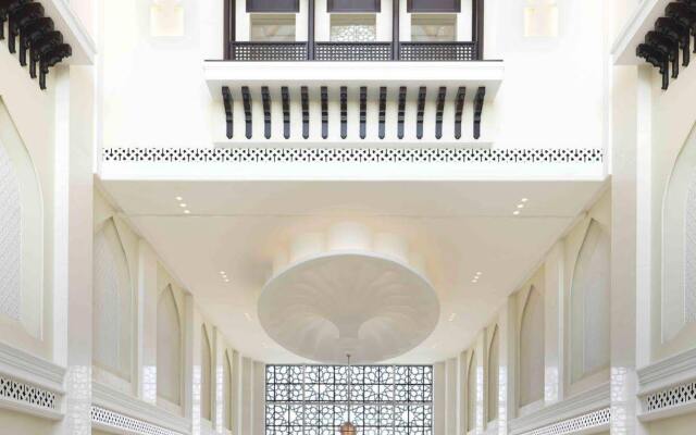 Bab Al Qasr Hotel & Residences