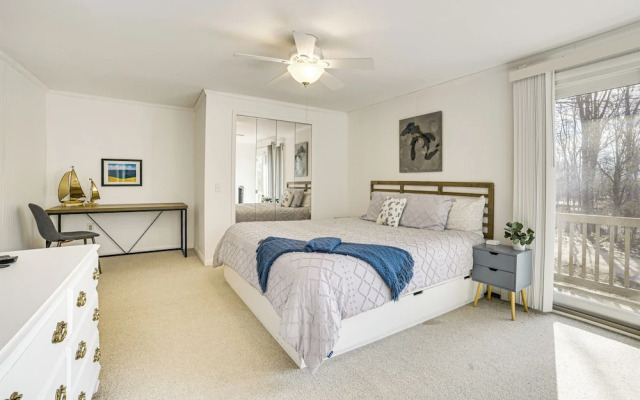 Close to 3 Ski Areas: Michigan Family Retreat!