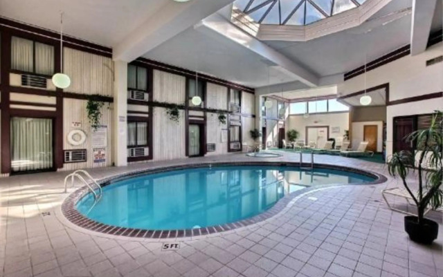 Crookston Inn and Convention Center