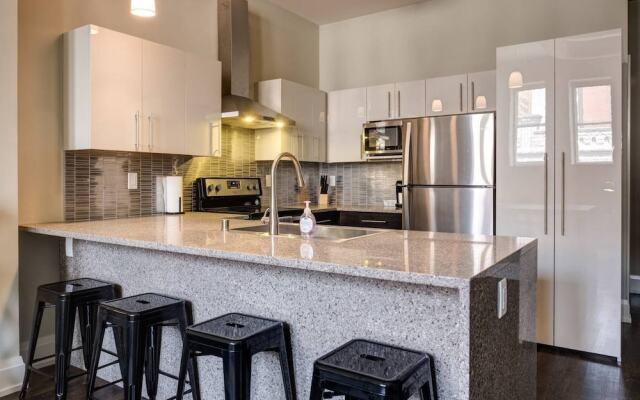 Luxury 2 Bedroom Downtown Apartment