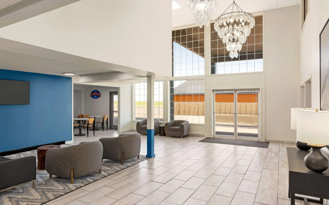 Baymont by Wyndham Blackwell I-35