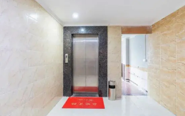 Hongfu Business Hotel (Dongguan Dalangzhen Station Branch)