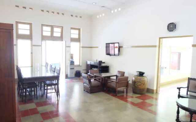 Ndalem Suratin Guesthouse