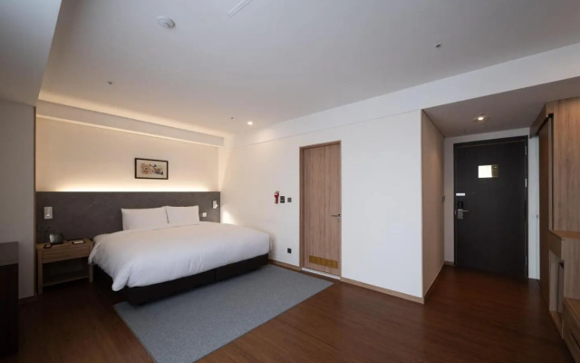 ENFORD Hotel