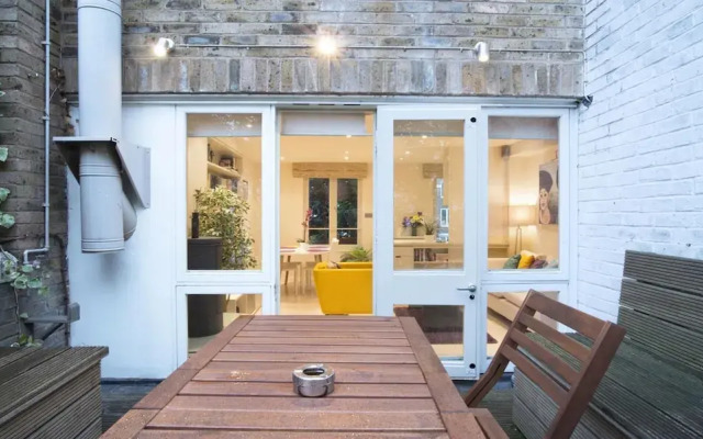 2-bedroom Notting Hill Apartment With Terrace, London
