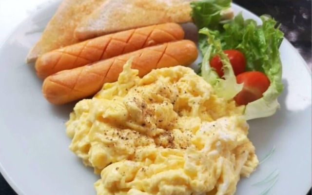 Momento Bangtao Beach