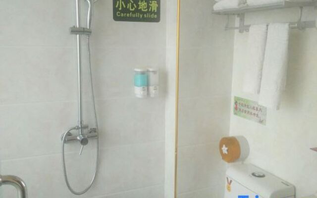 Jiangbin Apartment Hotel