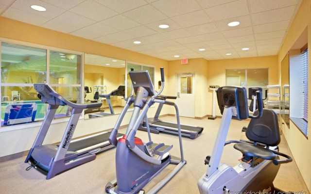 Holiday Inn Express & Suites Seattle North - Lynnwood by IHG