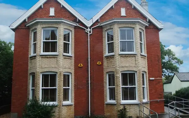 Windmill House Hostel