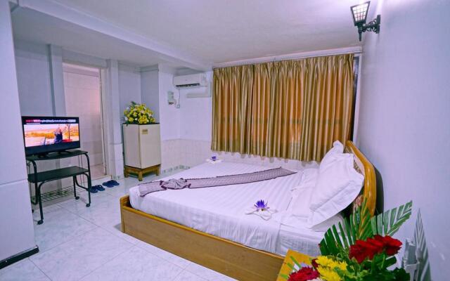 Taim Phyu Hotel Silver Cloud Hotel