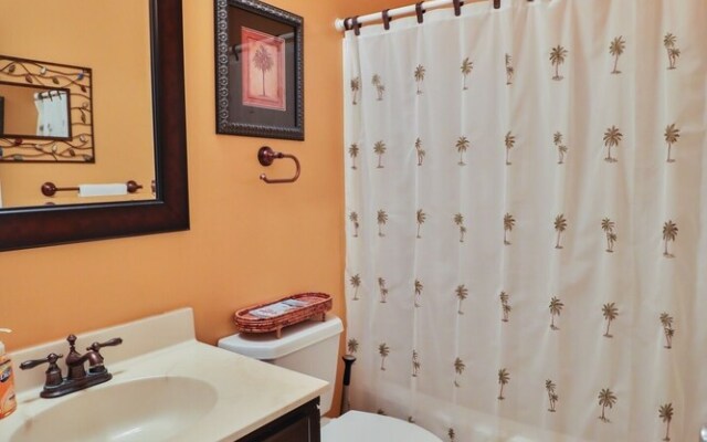 The Lakeside Beach 2 Bedroom Home