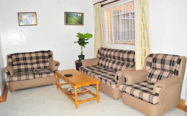 Acacia Gardens Homestay