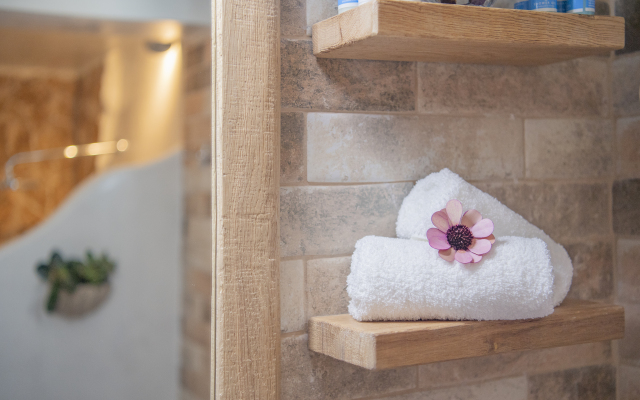 Starlight Luxury Seaside Villa & Suites