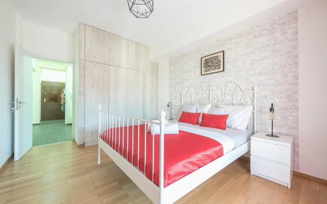 Superb Acropolis view 3bd apt in historical center