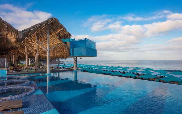 Almar Resort Luxury Beach Front Experience