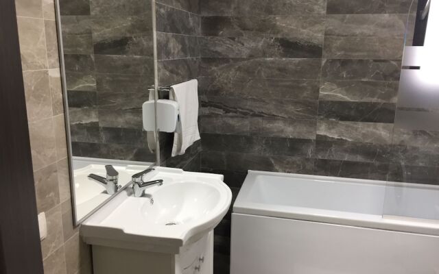 Diamond Aparthotel