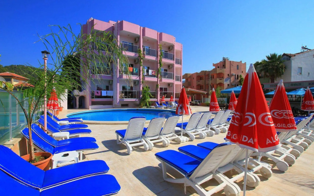 Rosy Hotel