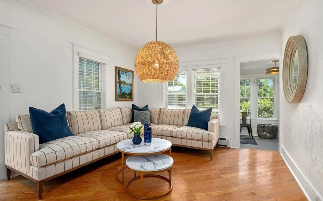 Saugatuck Harbor House