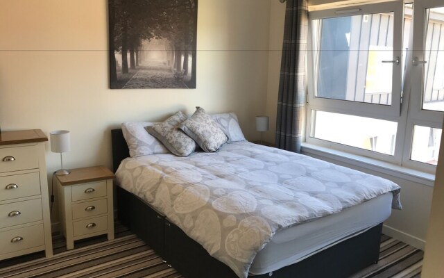 Finlay Drive City View Apartment