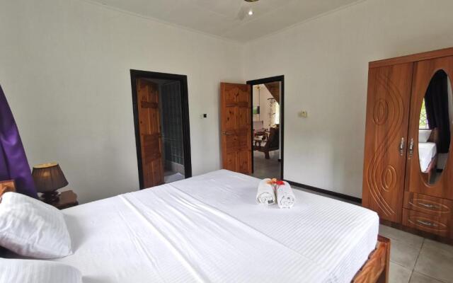 CHEZ MARVA Grande Villa COCO 3 à 12 personnes