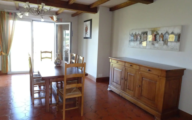 Classic Breton holiday home on the Pink Granite Coast