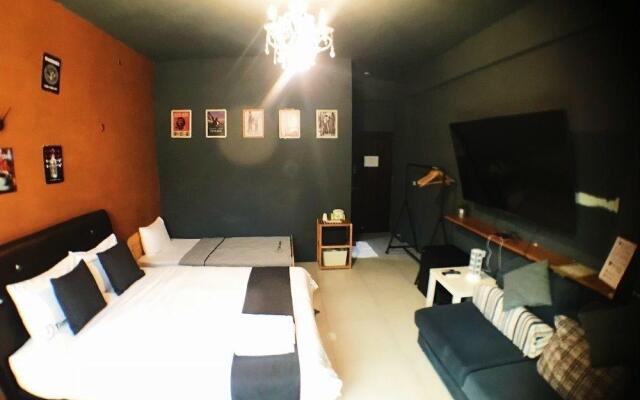 Kenting Time House