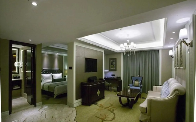 Yarrow Hotel