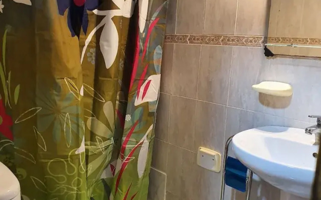 Low Cost Room Plaza de Hierro II