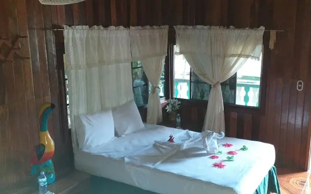 Alojamiento Rio Sabalo Chocano