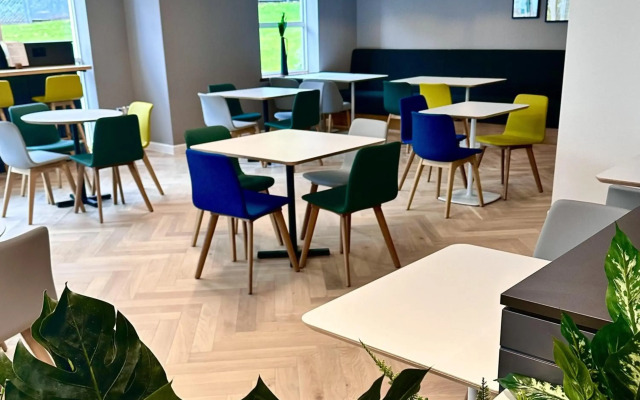 Holiday Inn Bristol Airport by IHG