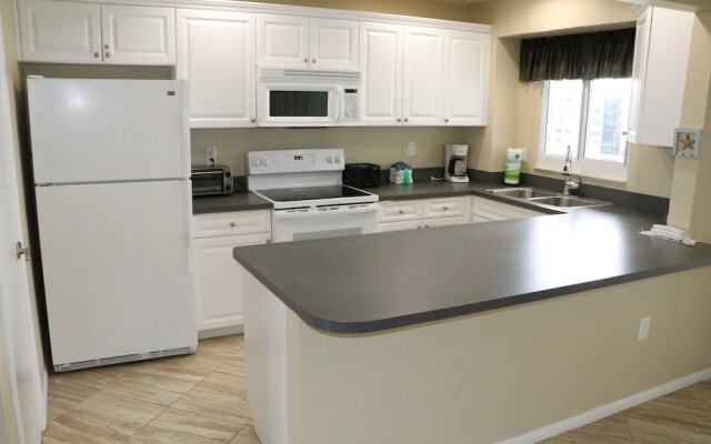 Jamaica Royale - 704 - 2 Br Condo