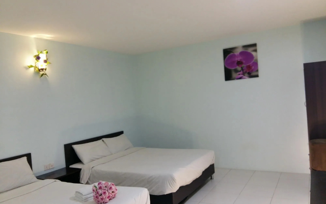Live Com Hotel