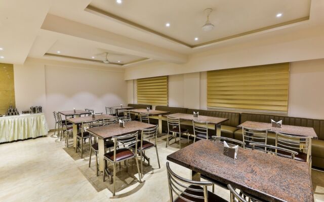 Hotel Vbr Grand Inn