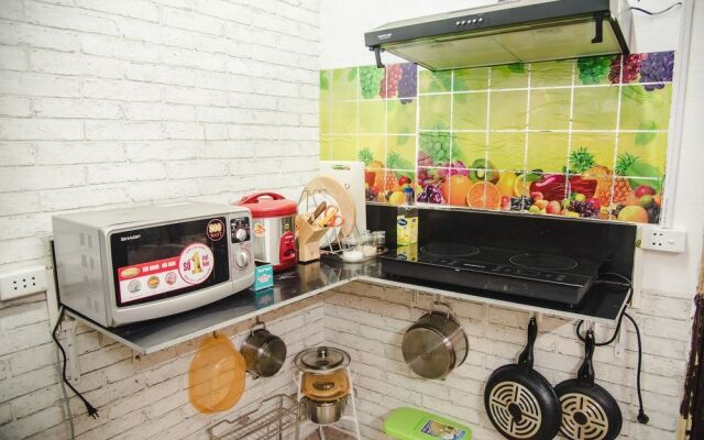 Hanah's Tiny Hanoi Homestay