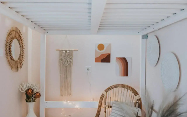 Bohemian Loft With View!
