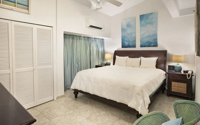 Secret Harbour Beach Resort