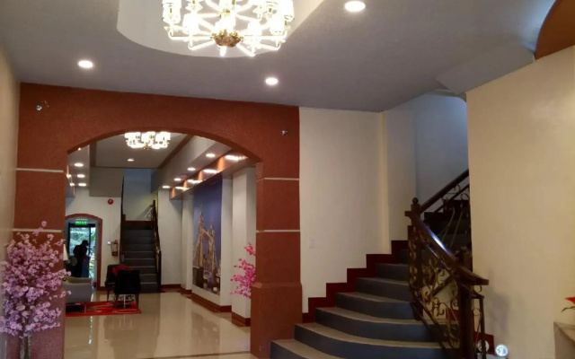 Elizabeth Hotel - Naga