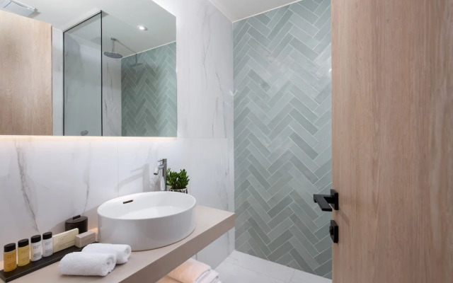 Epoch House & The Orange Shop - Adults Only