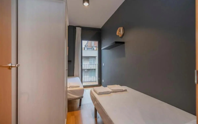 Modern and bright Duplex apartment in Eixample 4-3