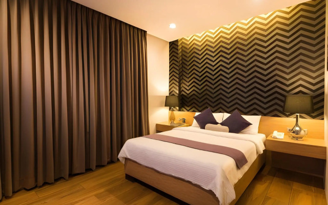 Lenox Hotel