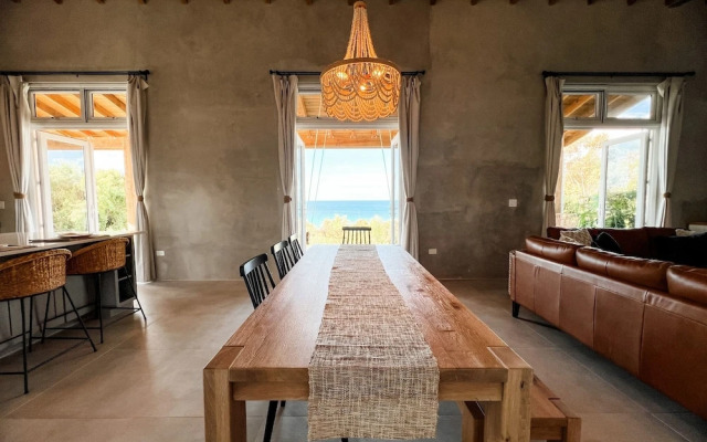 Paradise Cove 3 Bedroom Home