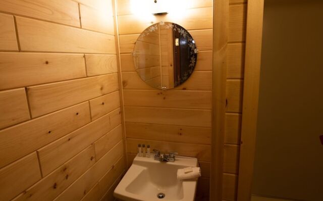 Apple Blossom Boutique