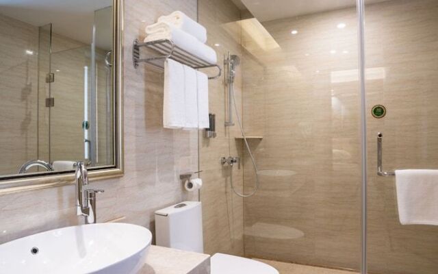 Vienna Hotel Yishan Rd Station Branch